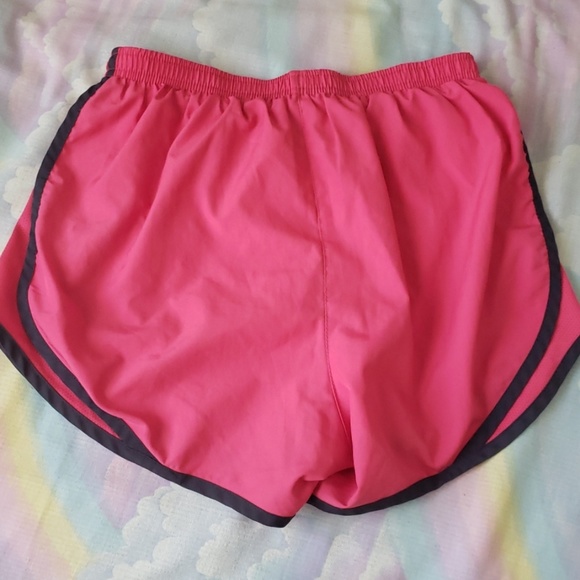 Nike Dri-fit pink and grey shorts size S - Picture 3 of 5